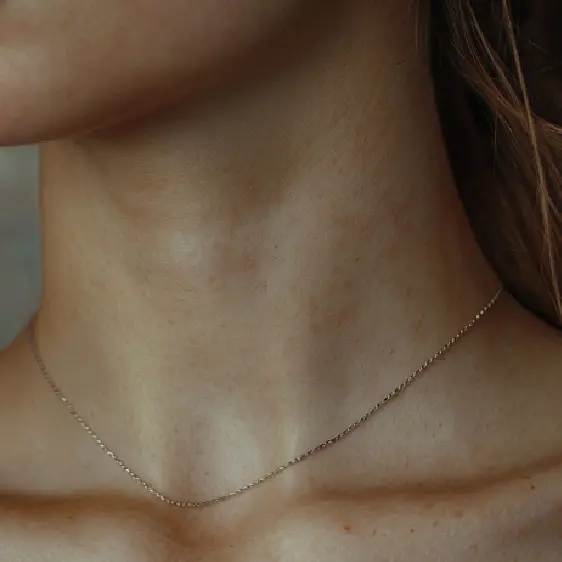 Arrugas del cuello: por qué suceden y cómo deshacerse de ellas